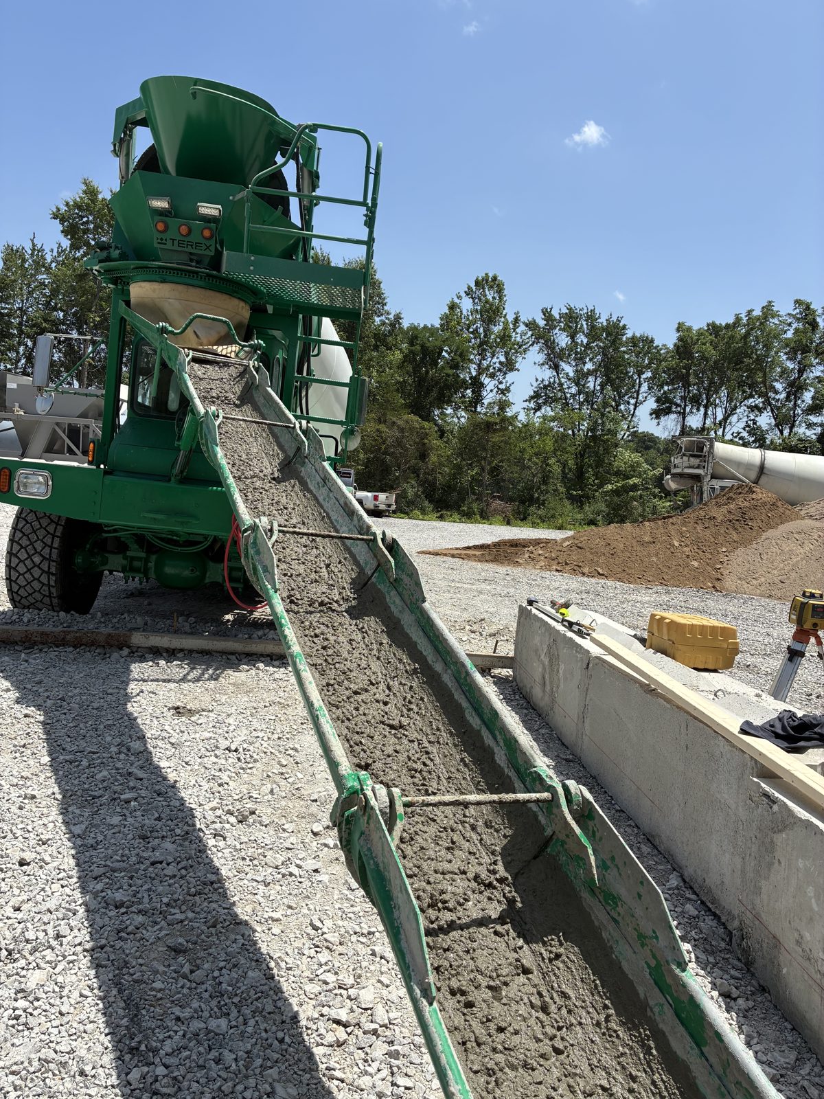 Kelley Ready Mix mixer truck pouring ready-mix concrete on a Greater Cincinnati jobsite